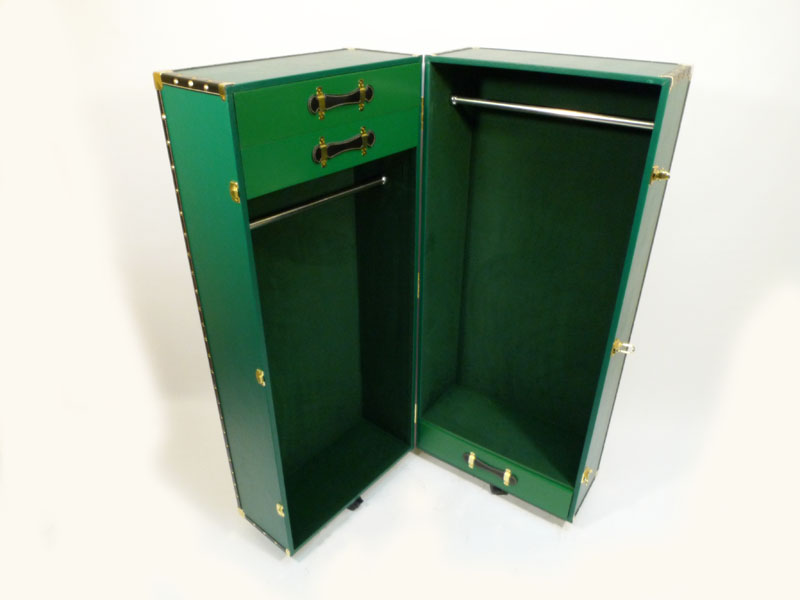 baul armario ruedas madera simil cuero verde 152x65x55 _58eu._ 1u